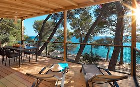 Pine Beach Pakostane Glamping Homes